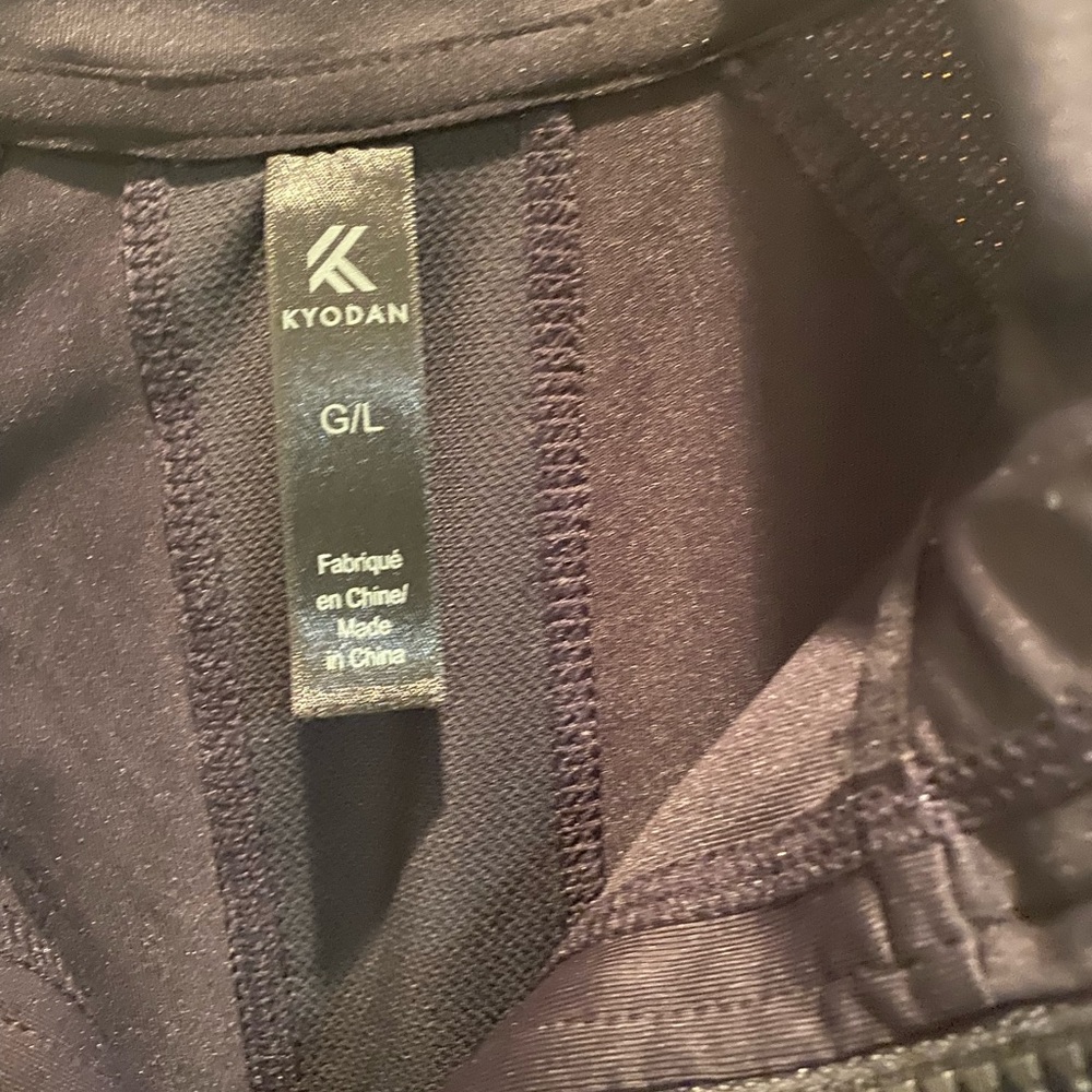 Zip up light weight jacket - Picture 2 of 3